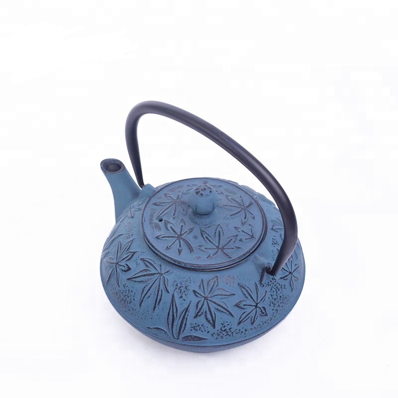 Flat bottom cast iron teapot with handle